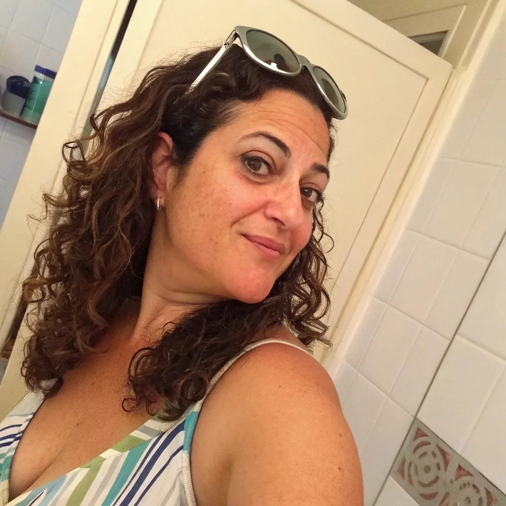 Ava